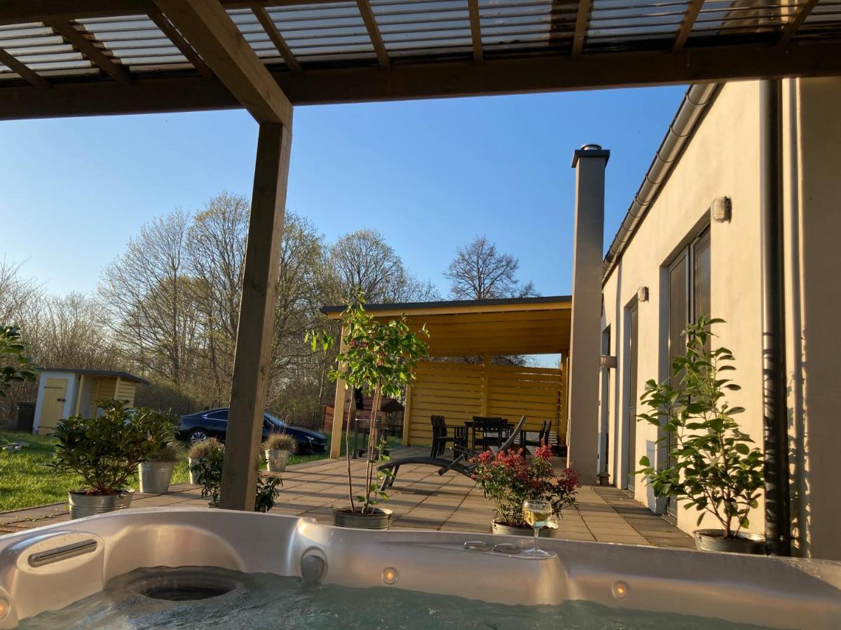 Mleczarnia Z Prywatnym Jacuzzi Villa Mikolajki  Exterior photo