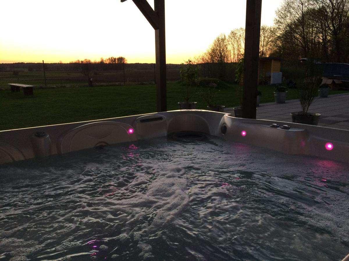 Mleczarnia Z Prywatnym Jacuzzi Villa Mikolajki  Exterior photo